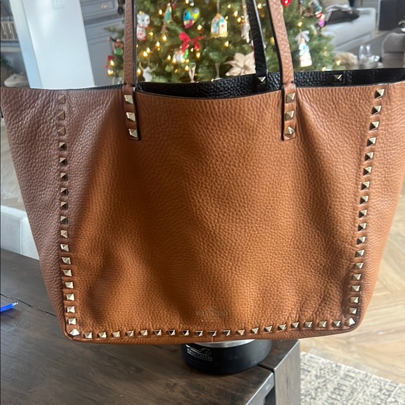 Valentino reversable Black/camel Studded Women's Bag AUTHENTIC - Picture 10 of 12